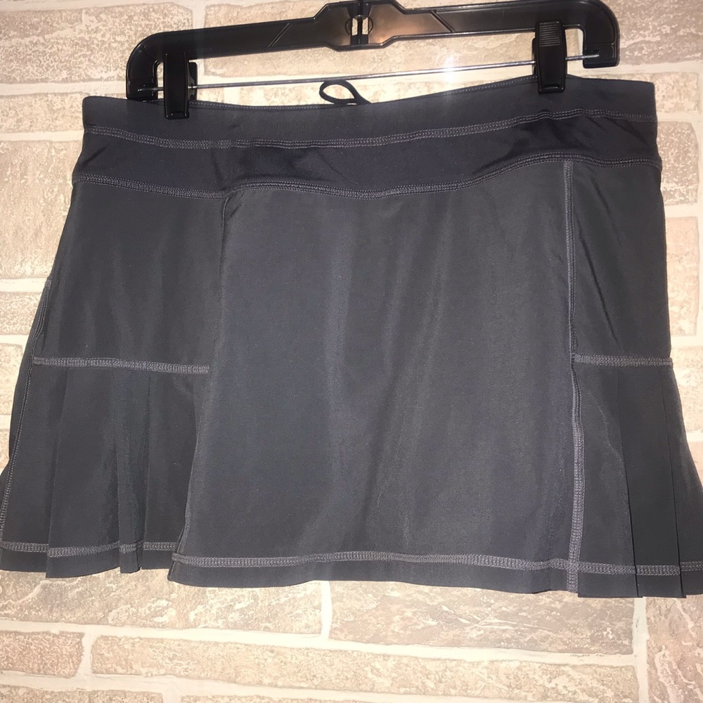 Athleta Sports Mini Skirt with Shorts Size Large